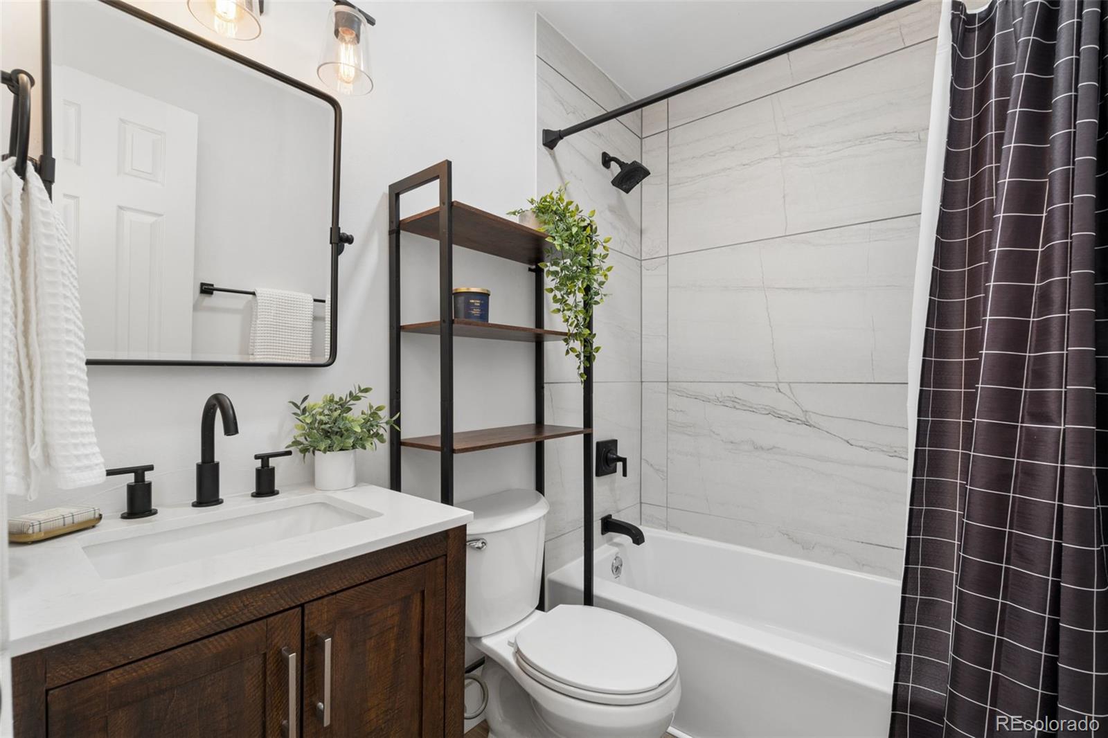 3515 28th Street Unit: 106