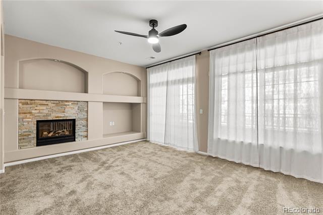 474 Black Feather Loop Unit: 411