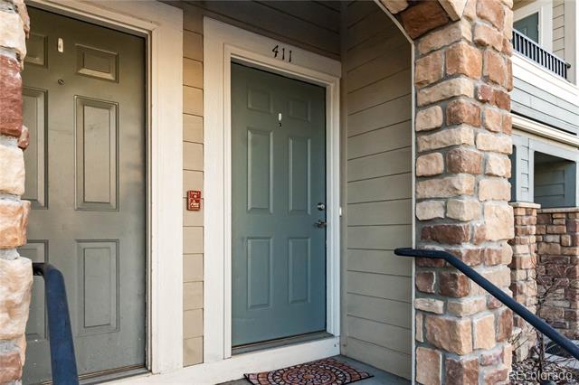 474 Black Feather Loop Unit: 411