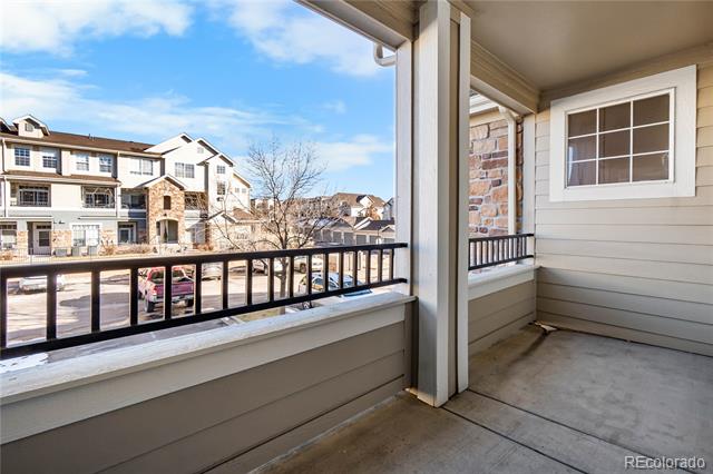 474 Black Feather Loop Unit: 411