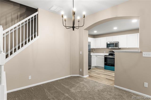 474 Black Feather Loop Unit: 411