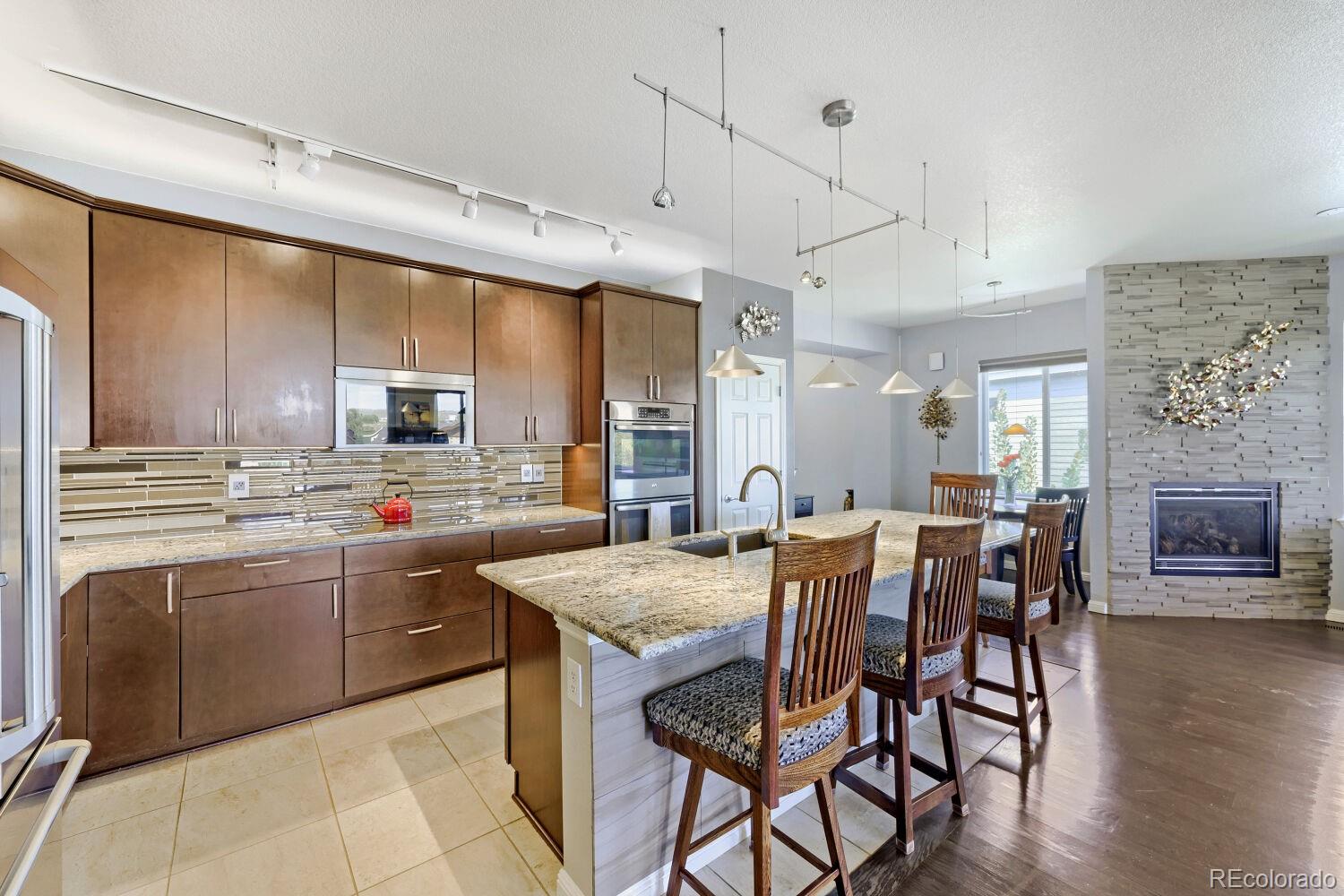 12621 Meadowlark Lane
