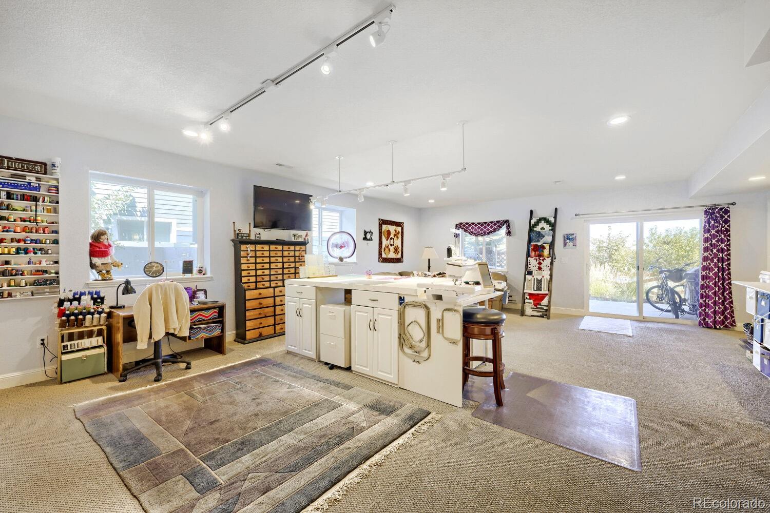 12621 Meadowlark Lane