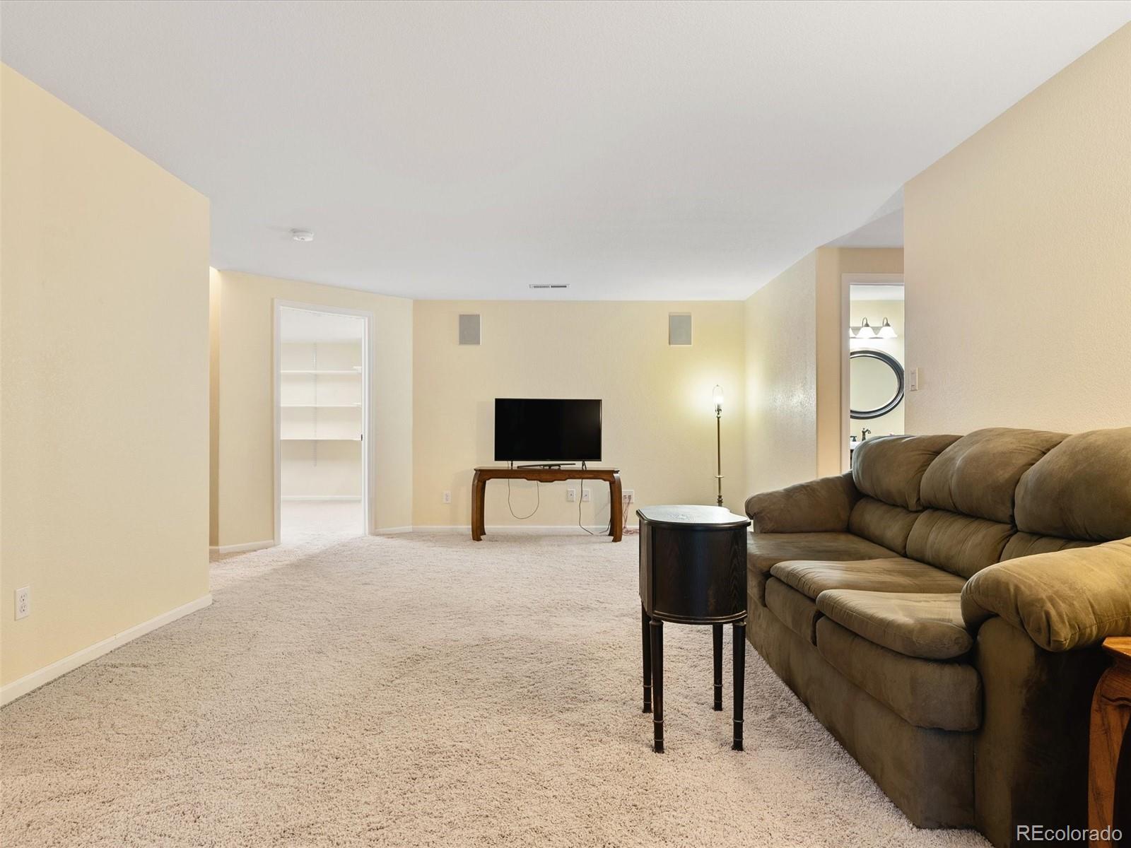 4725 W 107th Drive