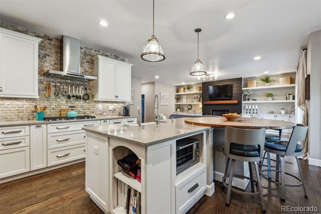 1300 W 13th Avenue