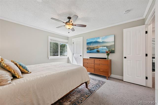 6317 S Fairfax Way