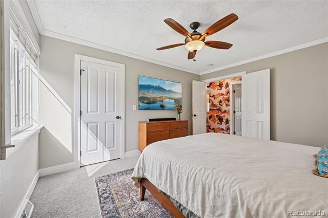 6317 S Fairfax Way