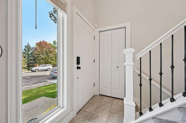 6317 S Fairfax Way