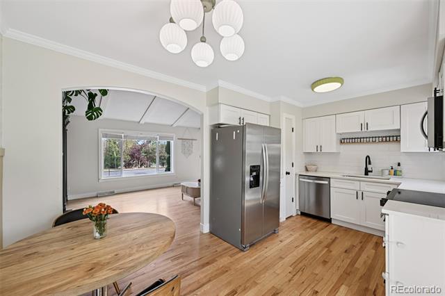 6317 S Fairfax Way