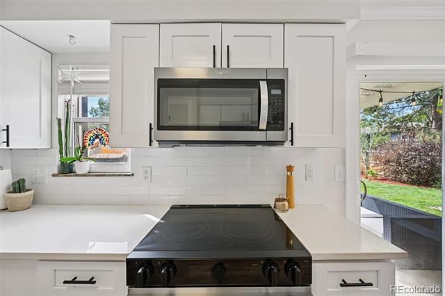 6317 S Fairfax Way