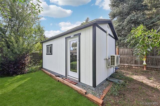 6317 S Fairfax Way