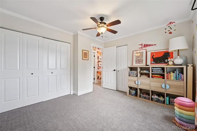6317 S Fairfax Way