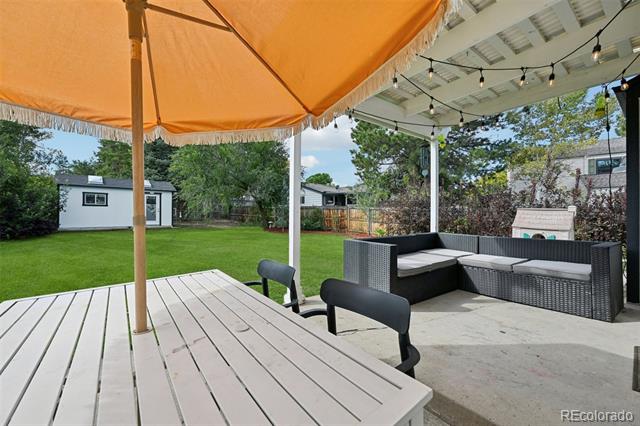 6317 S Fairfax Way