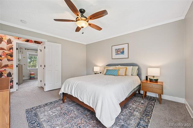 6317 S Fairfax Way