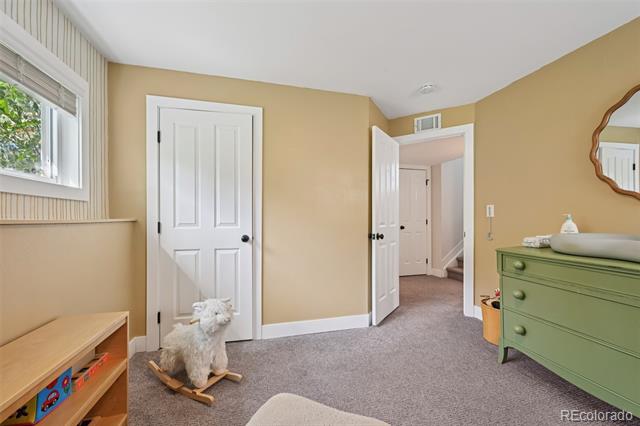6317 S Fairfax Way
