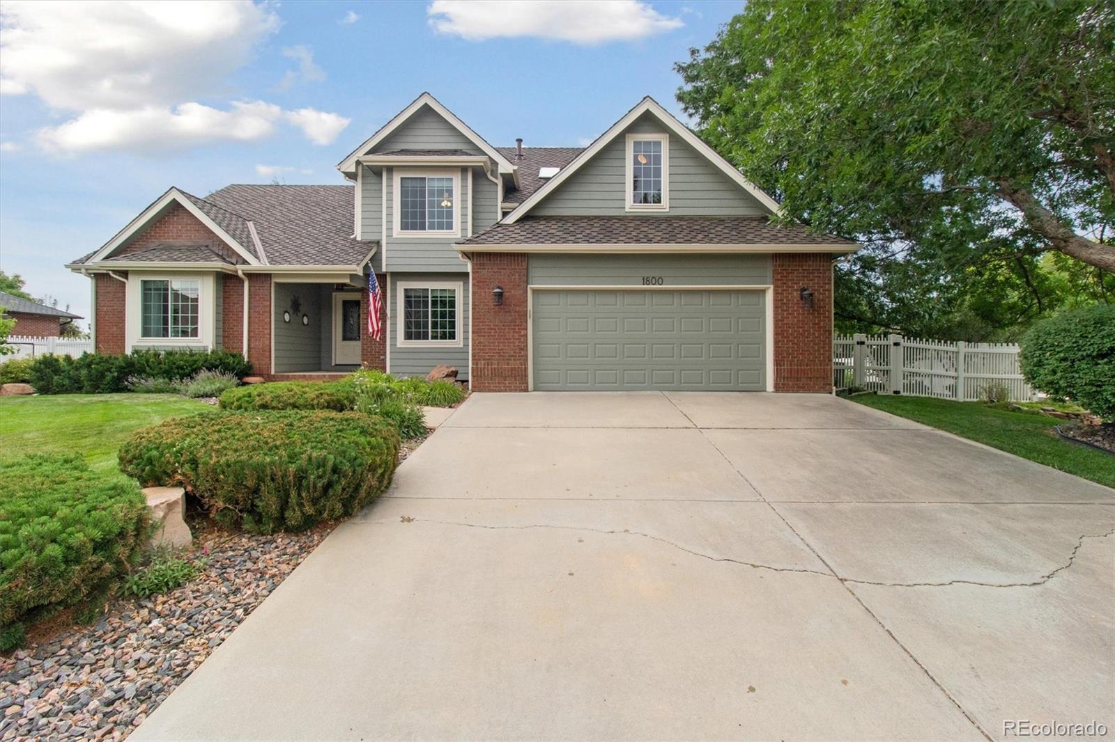 1800 Crestone Court
