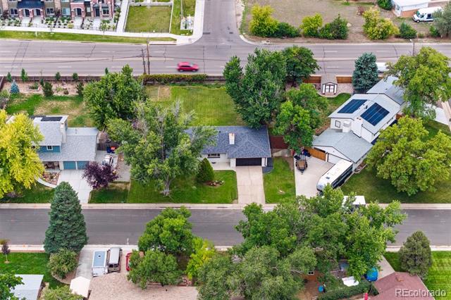 210 E Graves Avenue