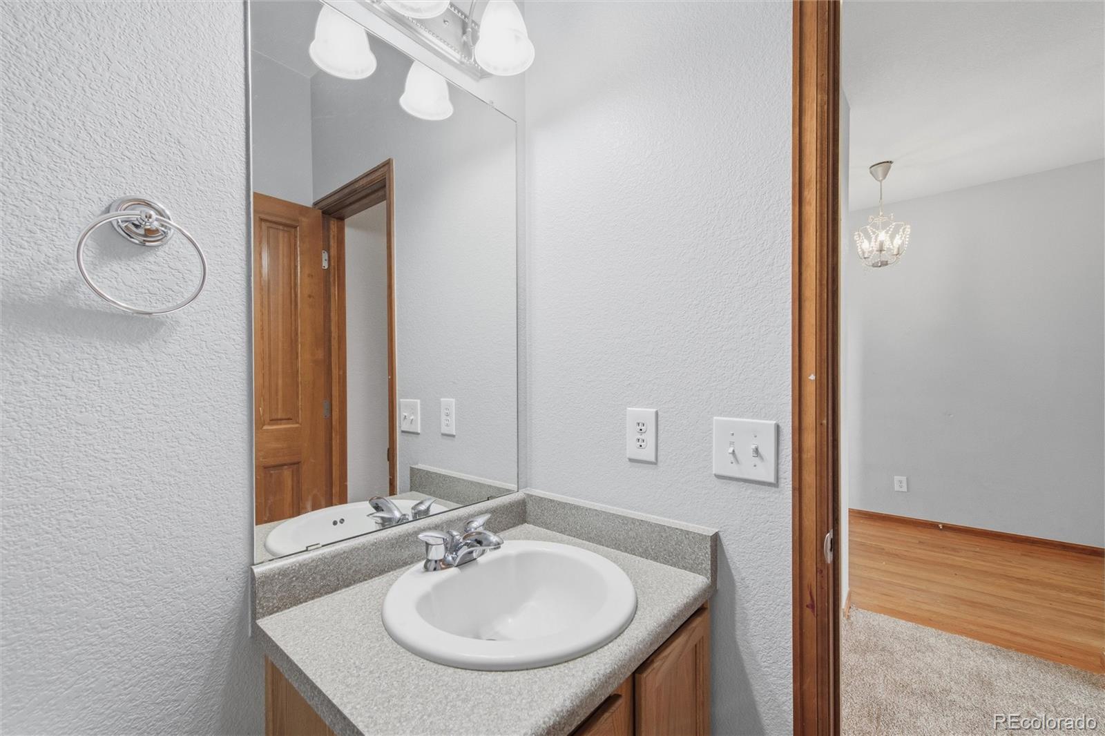 4300 Red Deer Trail
