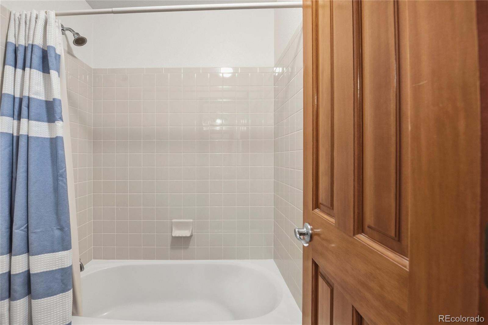 4300 Red Deer Trail