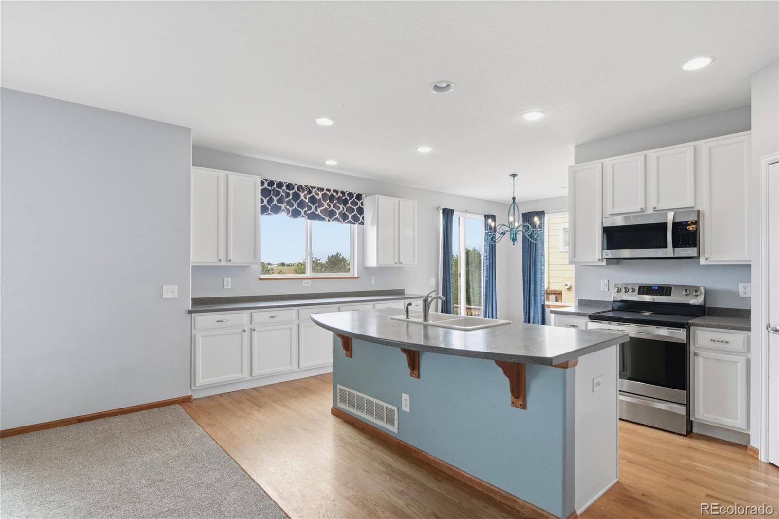 4300 Red Deer Trail