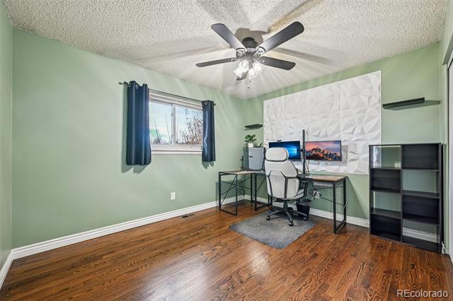 746 S Nile Way