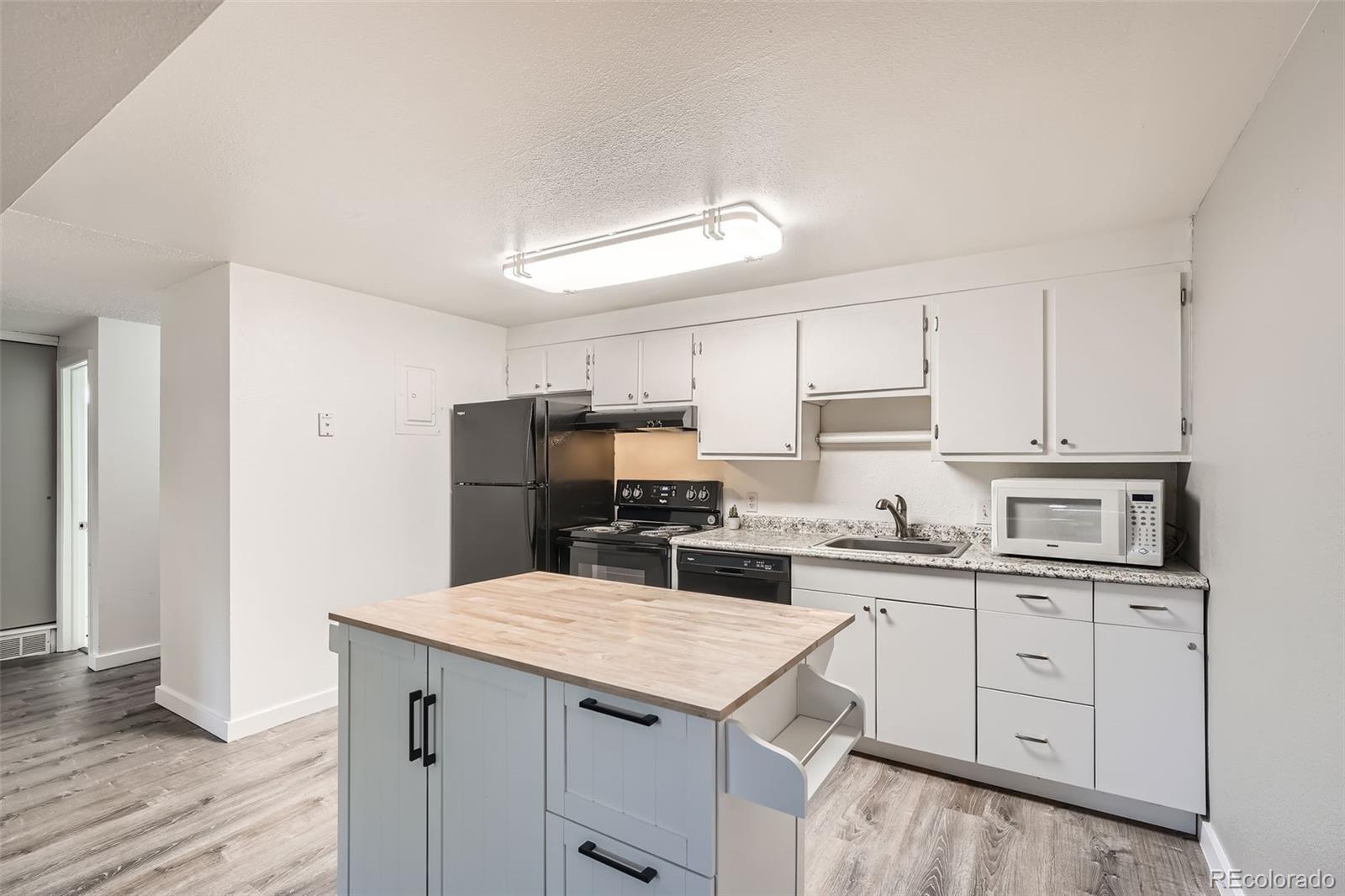 1612 Cottonwood Drive Unit: 2W