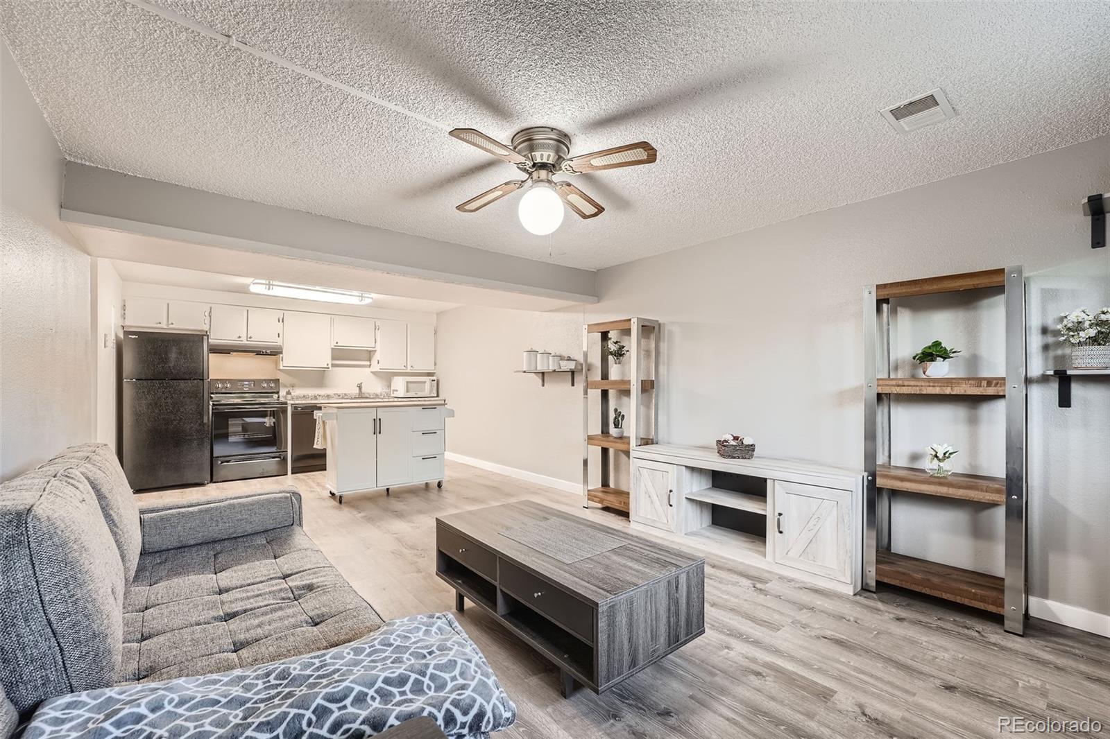 1612 Cottonwood Drive Unit: 2W
