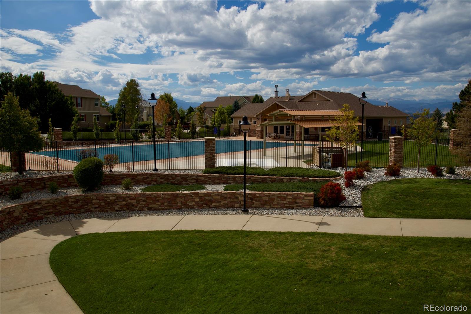 4892 Raven Run