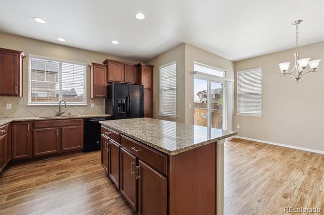 25466 E 4th Place