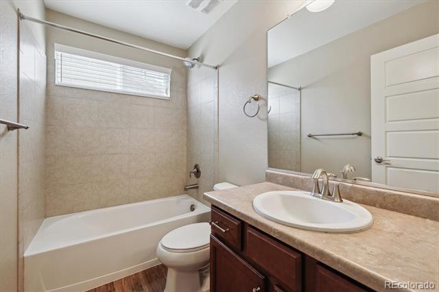 25466 E 4th Place