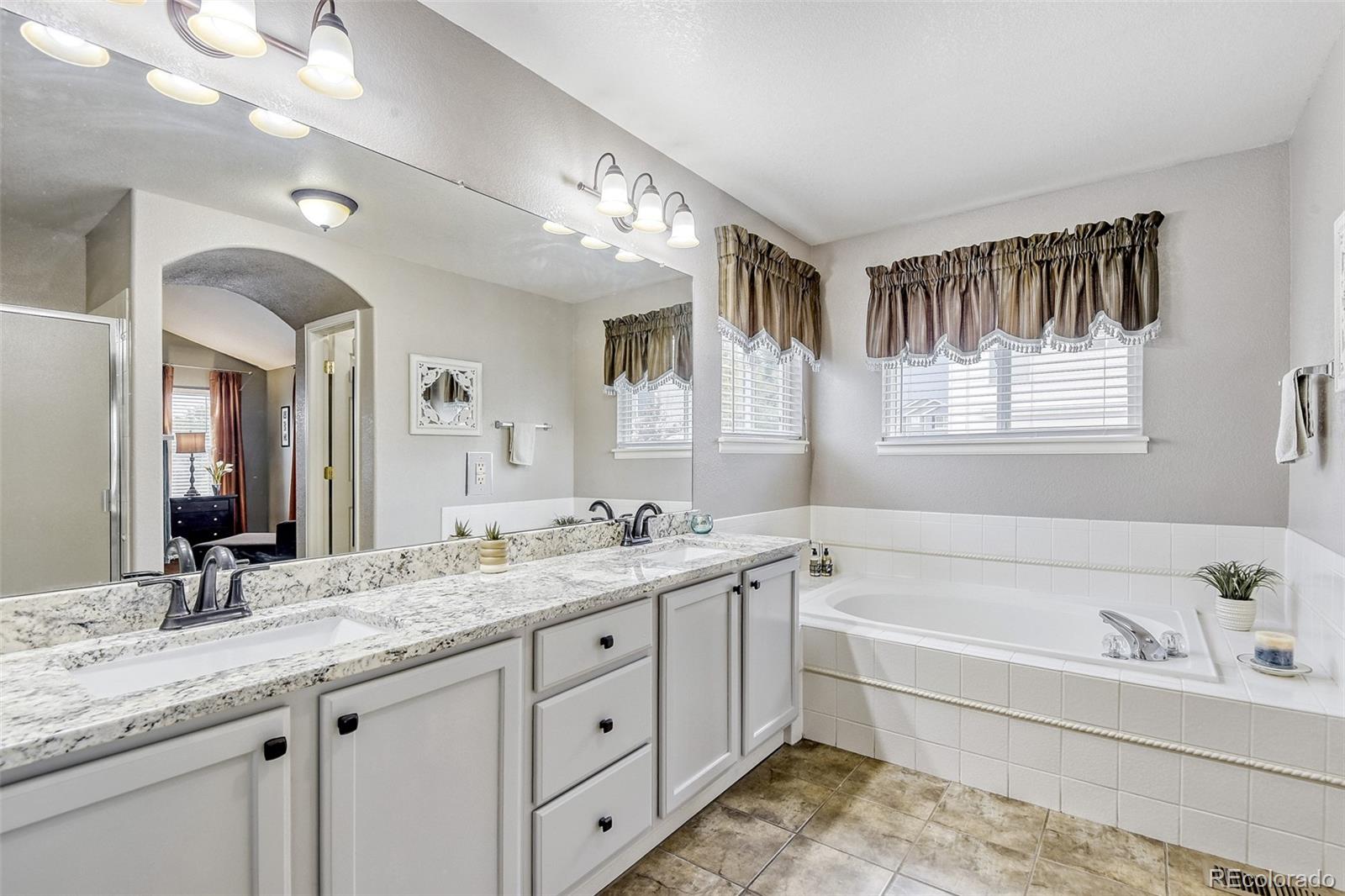 360 Kingbird Circle