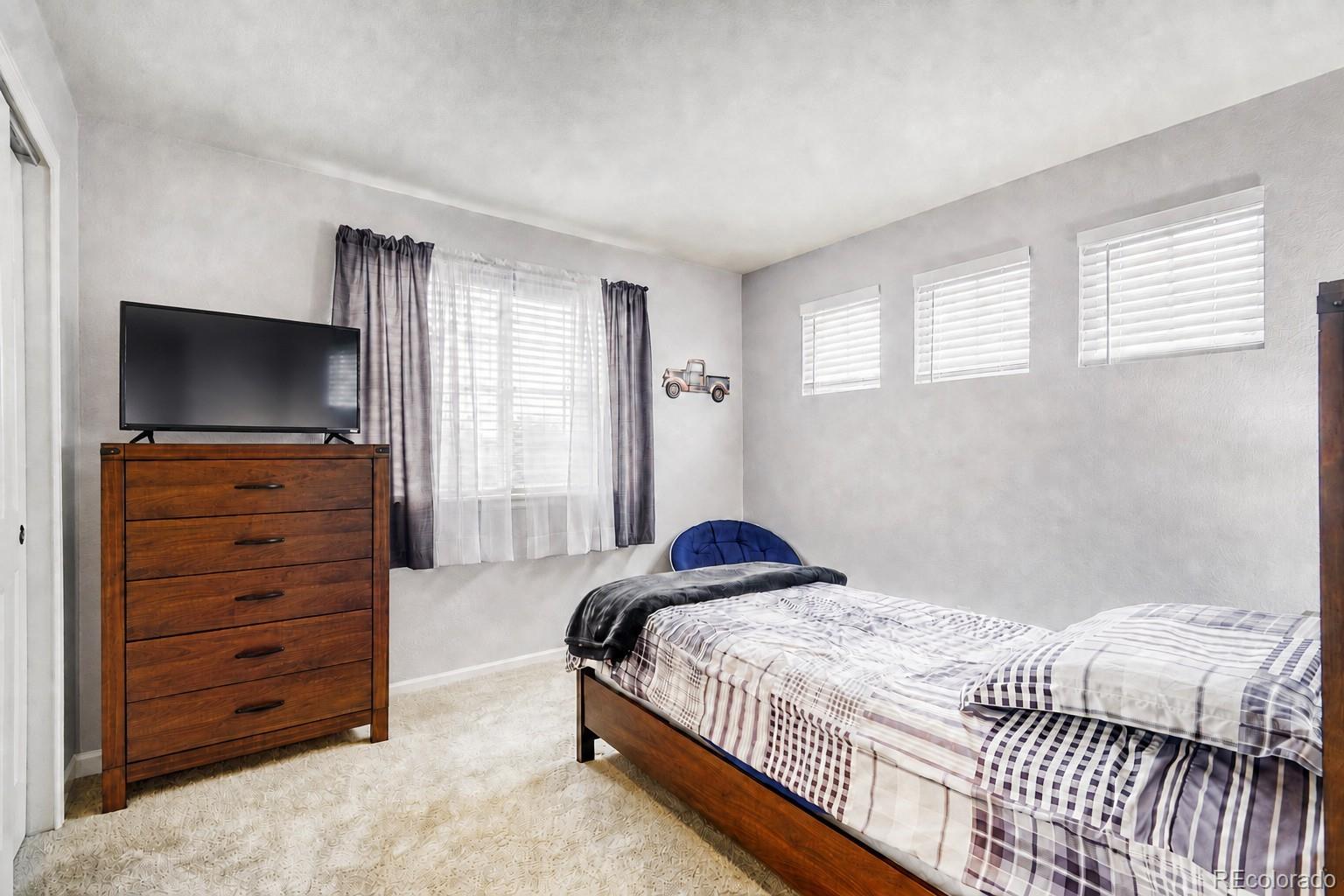 360 Kingbird Circle