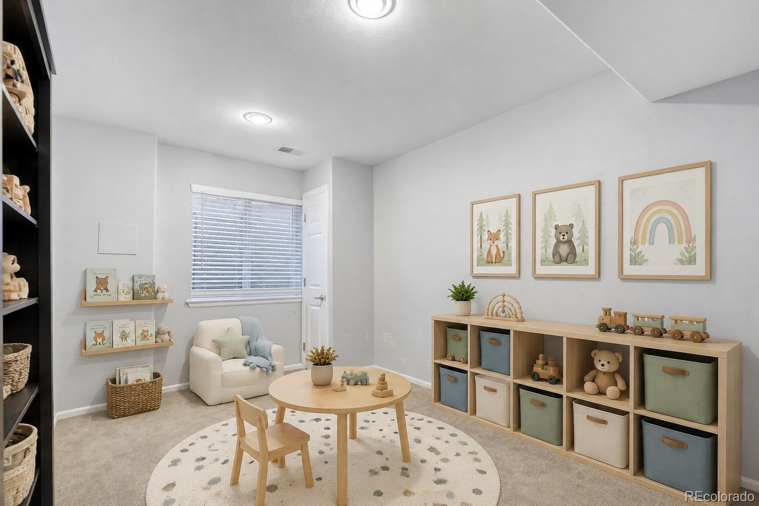 360 Kingbird Circle