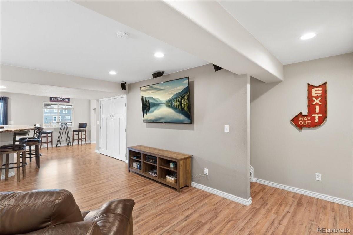 1906 Charbray Point