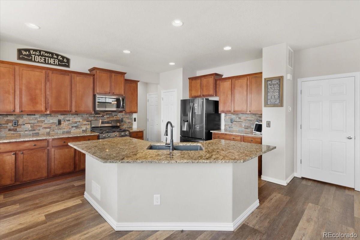 1906 Charbray Point