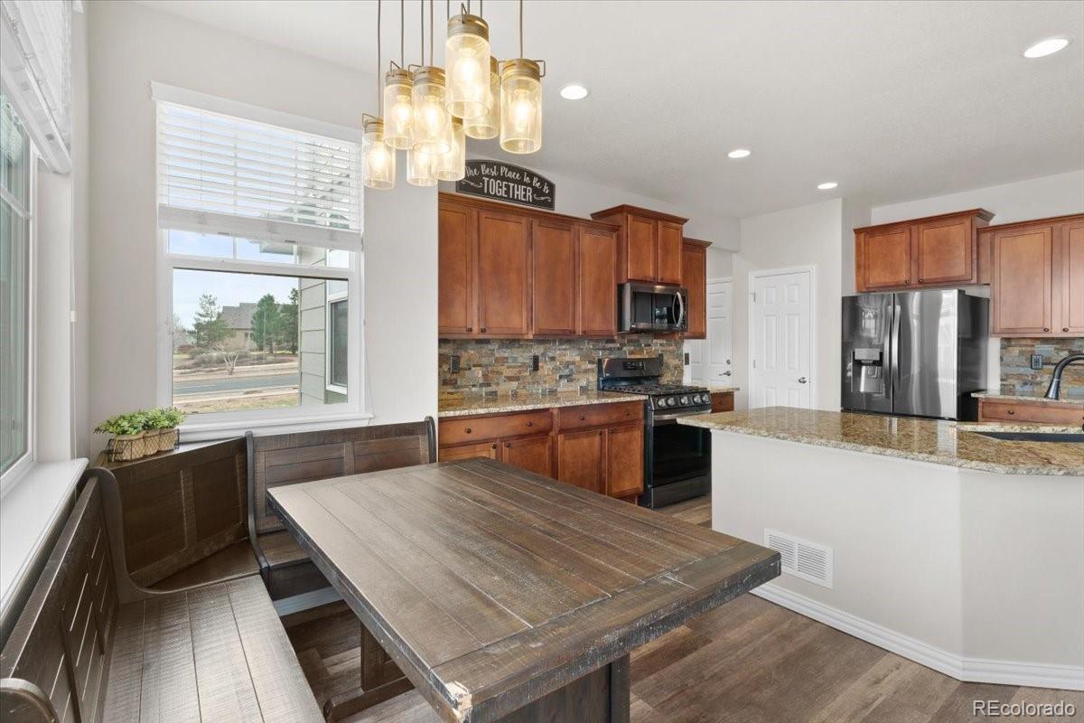 1906 Charbray Point