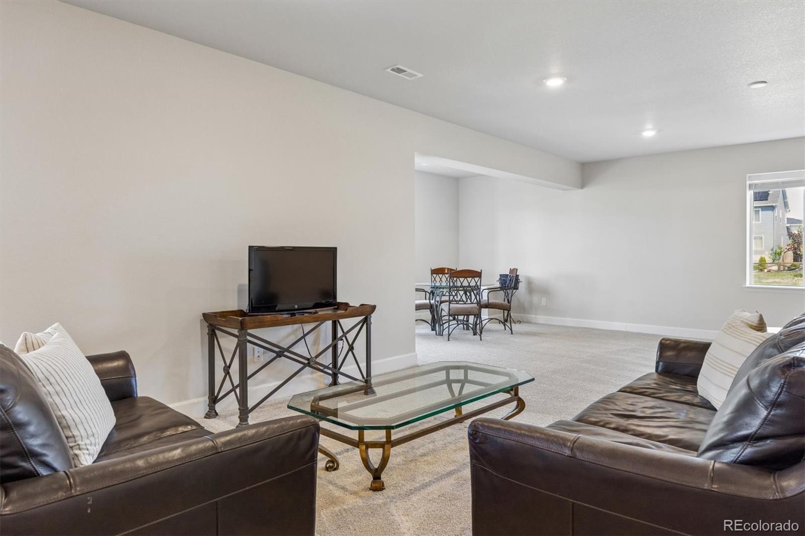 14307 Shasta Daisy Point