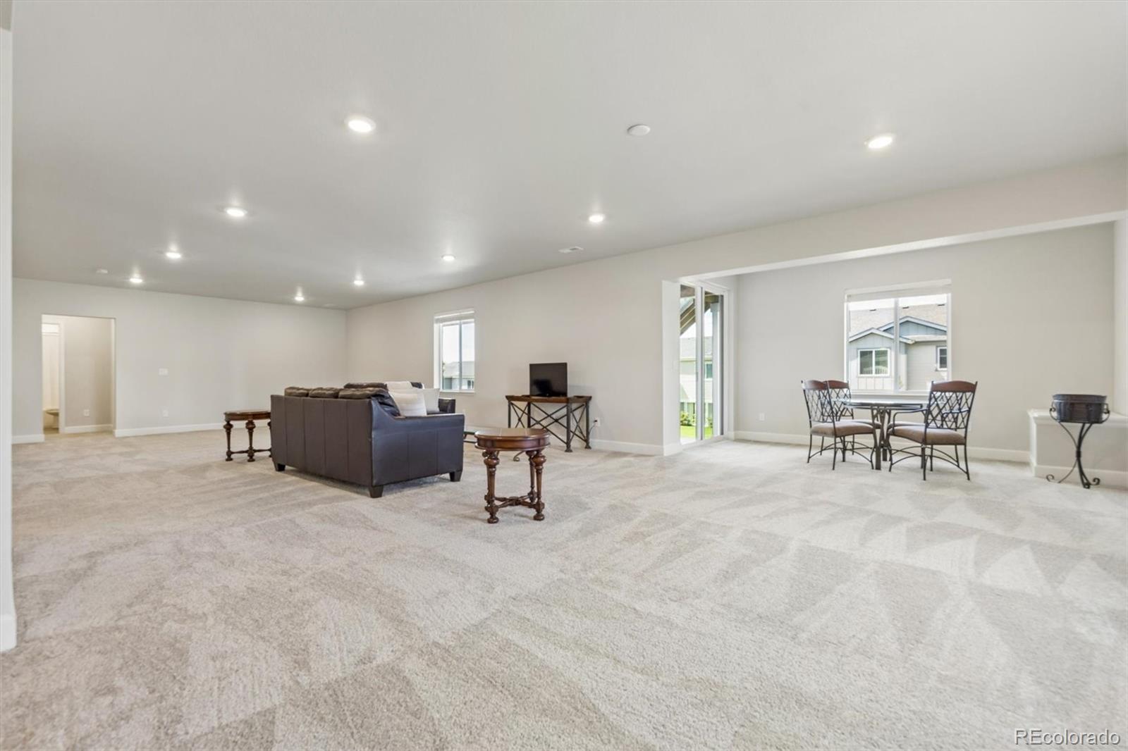 14307 Shasta Daisy Point
