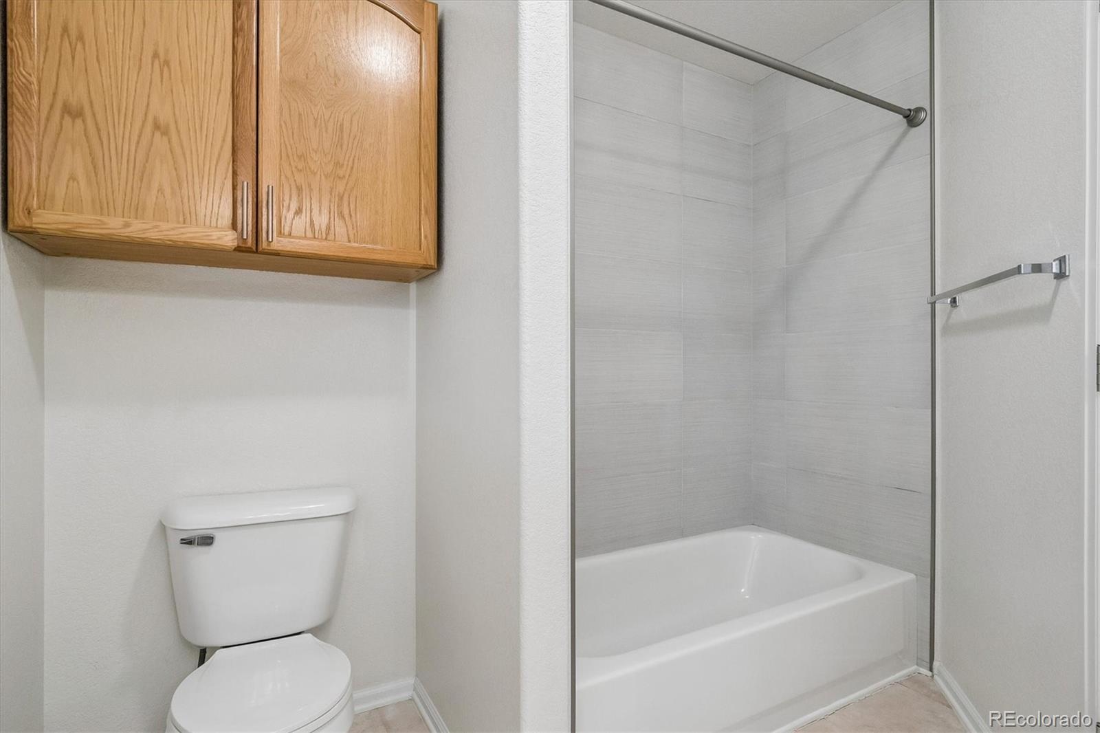 1407 Laurenwood Way