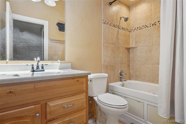 11035 W 26th Place