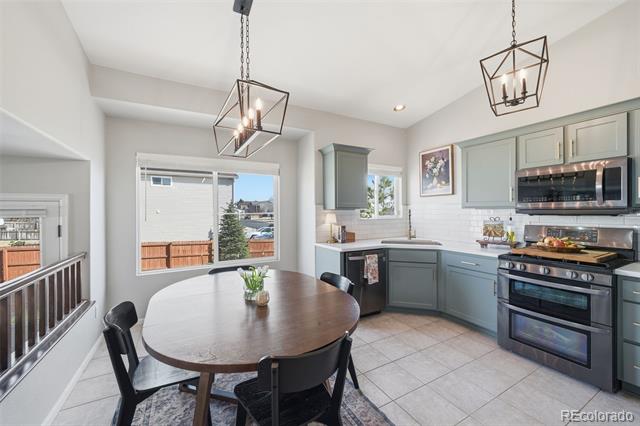 10880 Longs Peak Lane