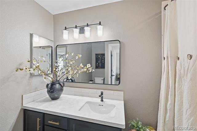 10880 Longs Peak Lane