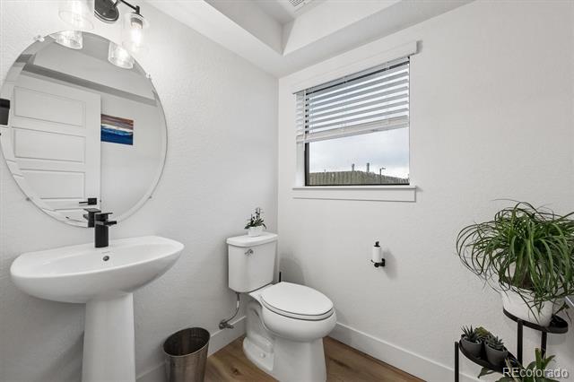 2064 S Holly Street Unit: 2-6
