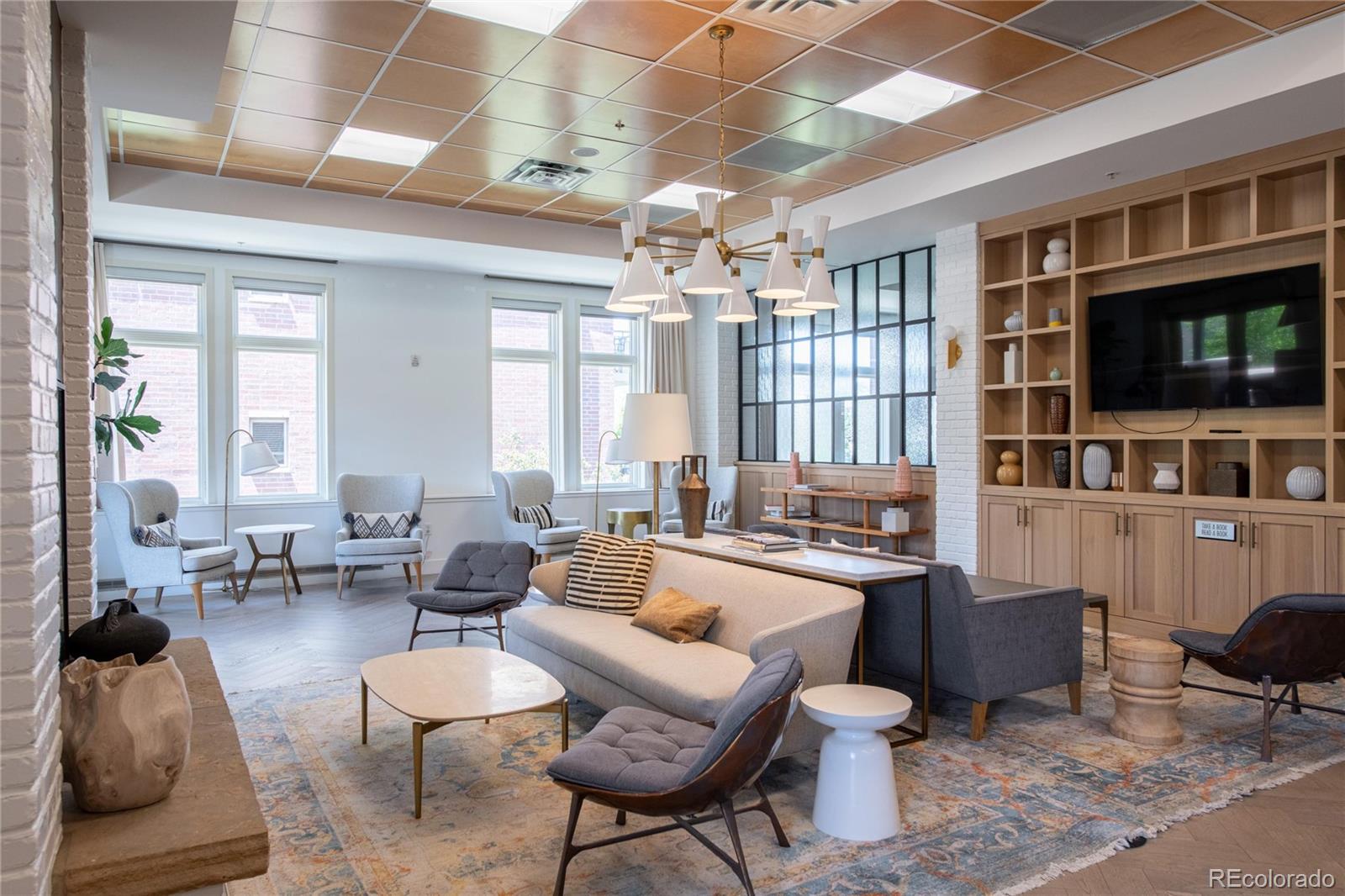 3401 Arapahoe Avenue Unit: 105
