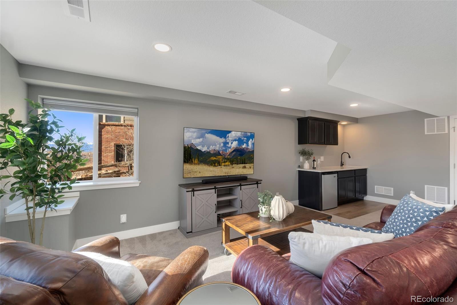 2202 Indian Paintbrush Way