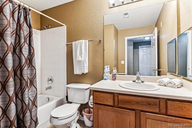 5704 N Gibralter Way Unit: 105