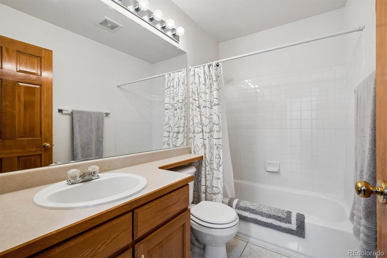 17032 E Aberdeen Drive