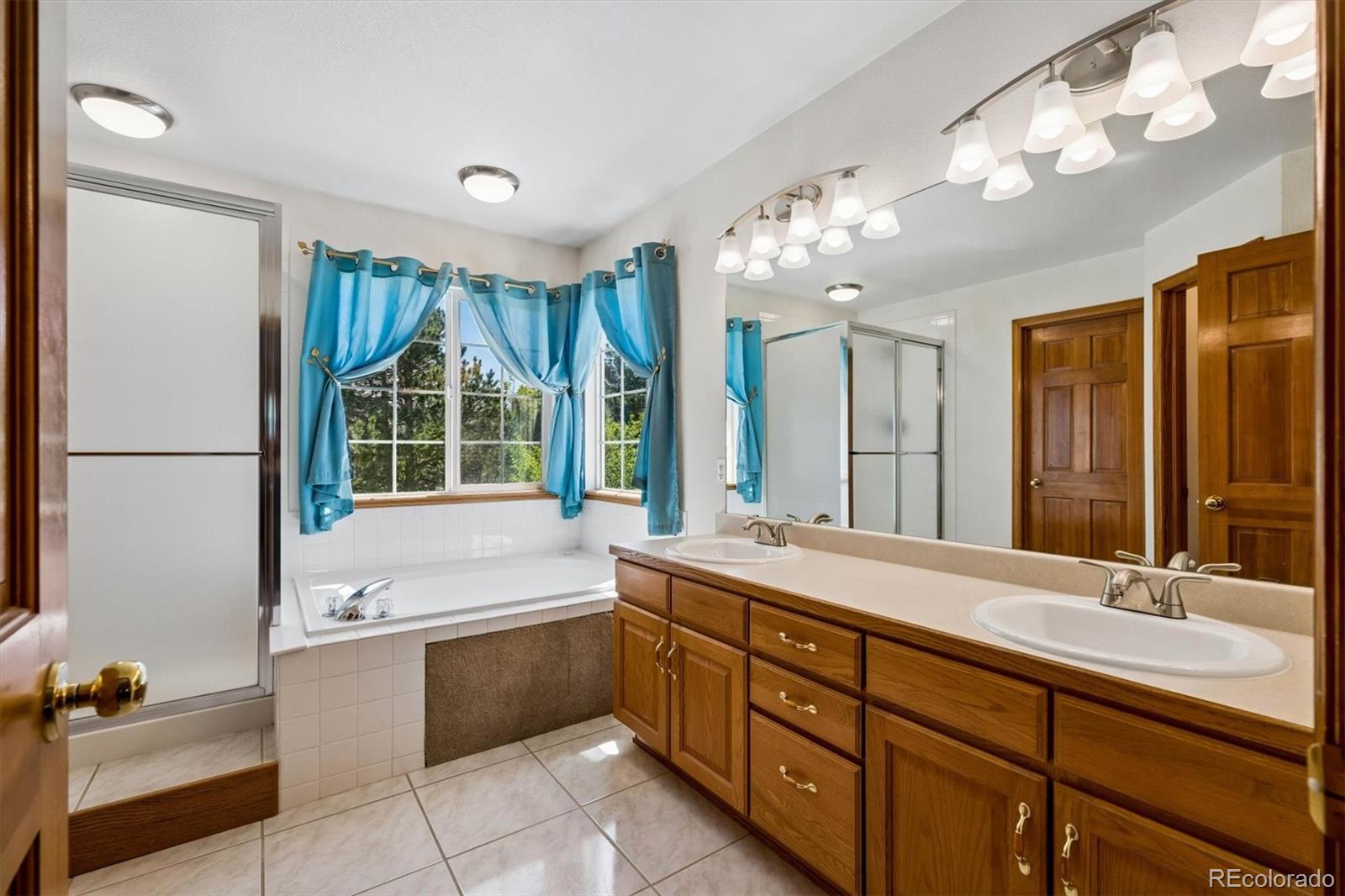 17032 E Aberdeen Drive