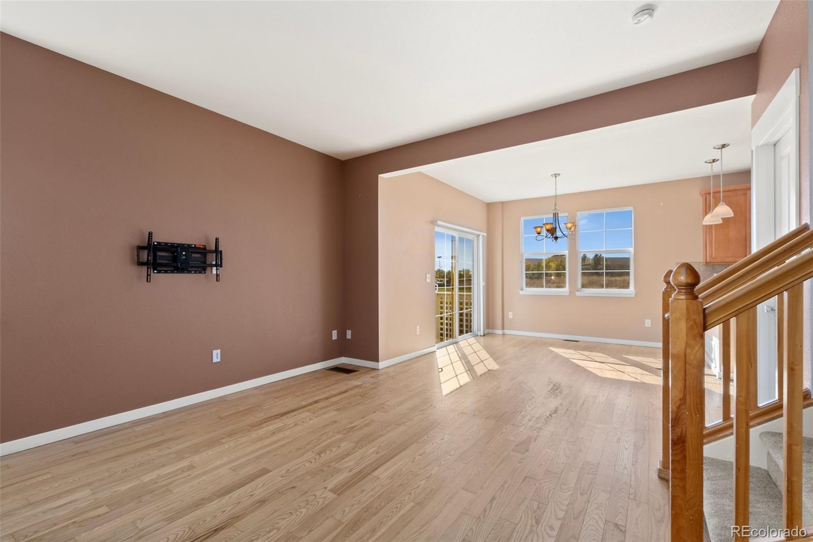 3776 Red Deer Trail