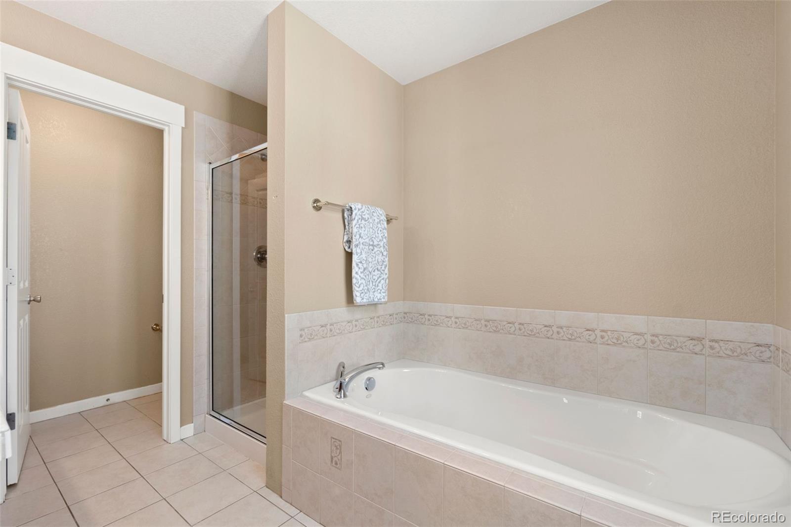 3776 Red Deer Trail